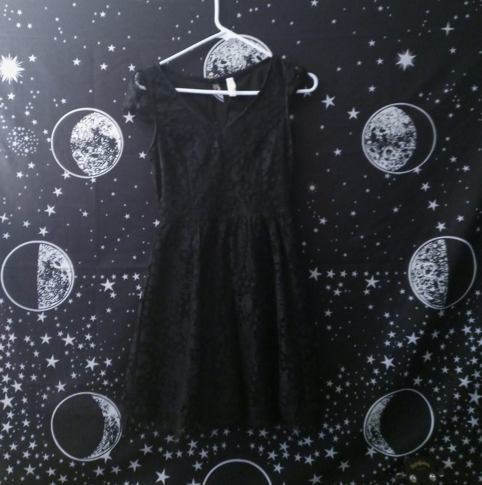 Elegant Black Lace dress